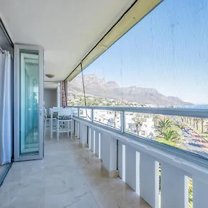 Apartment Beach Vista By Totalstay, Cape Town