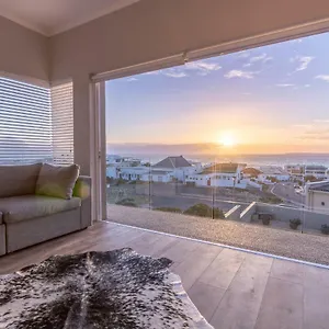 Apartment Small Bay, Cape Town